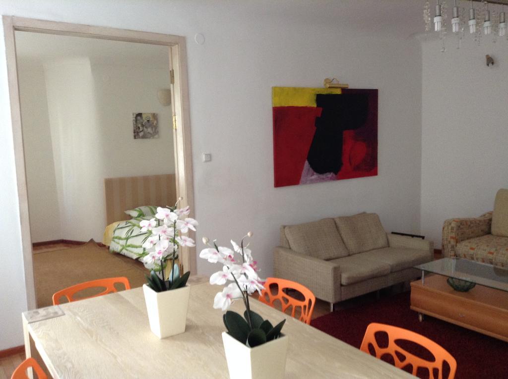 Ferienwohnung Cheap And Chic Riga Zimmer foto